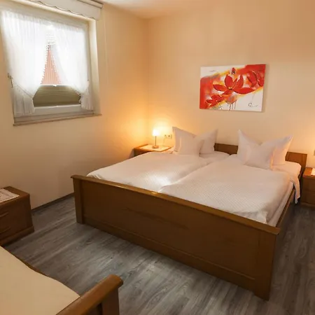 Zur Zweere Willingen (Upland)